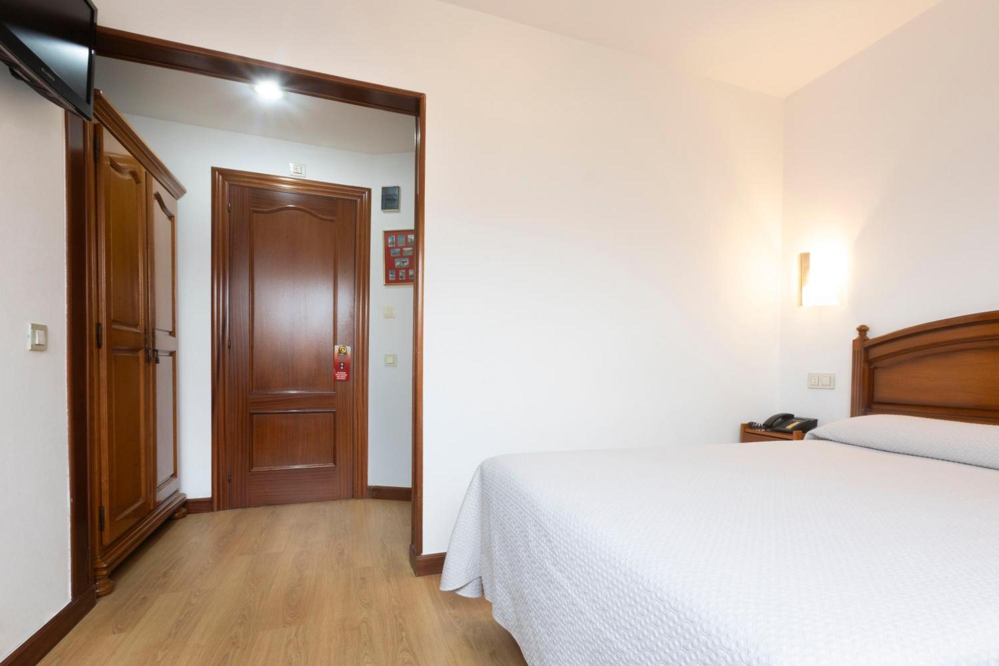 Hotel Cabeza Noreña エクステリア 写真