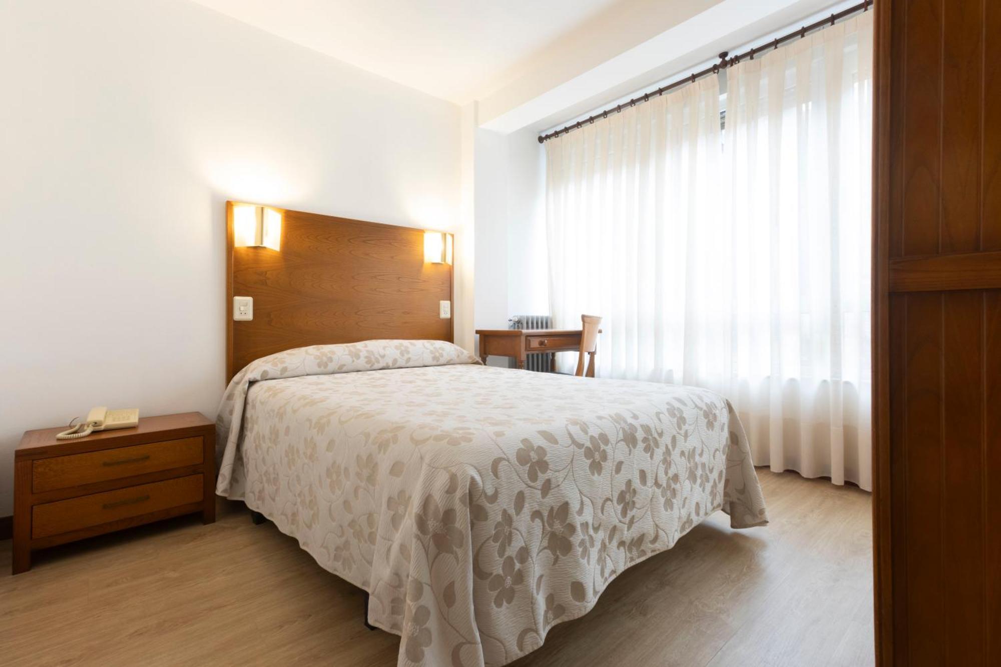 Hotel Cabeza Noreña エクステリア 写真