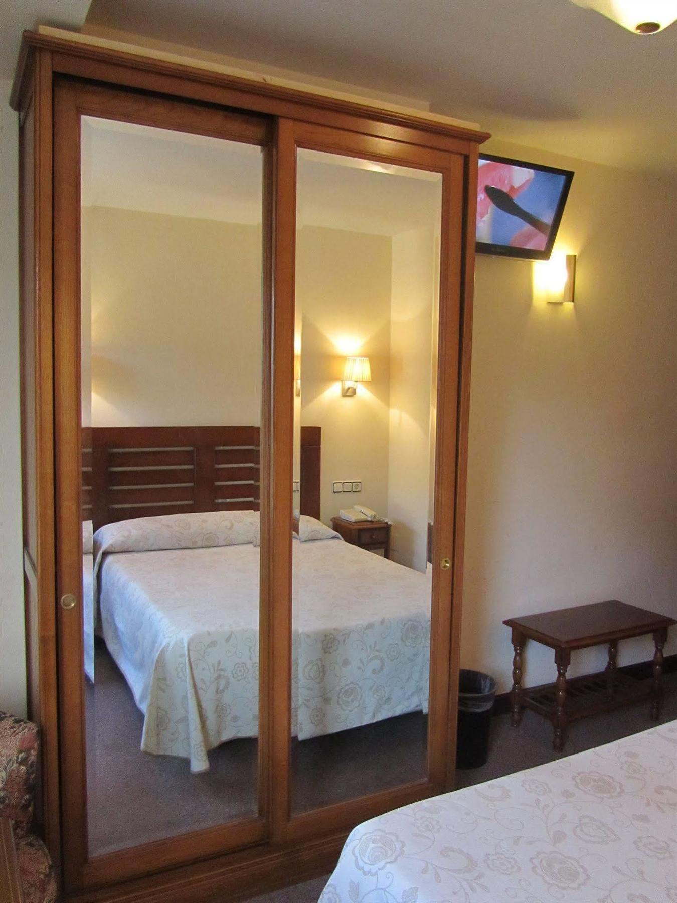Hotel Cabeza Noreña エクステリア 写真